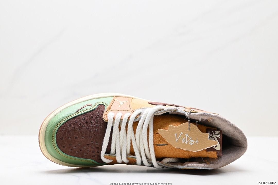 Air Jordan 1 High OG « voodoo »