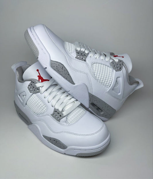 Air Jordan 4 OREO