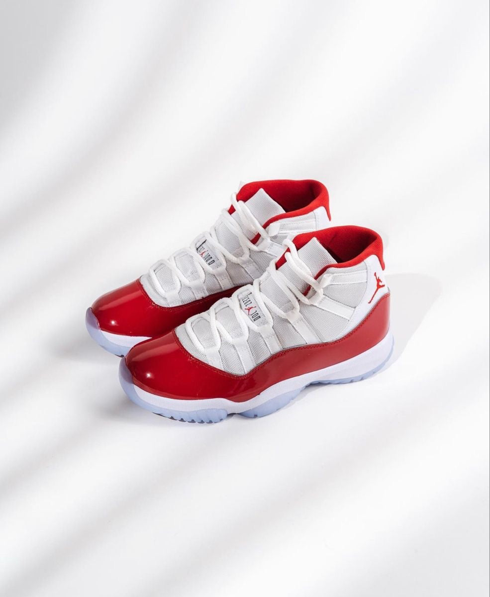 Air Jordan 11 « cherry »