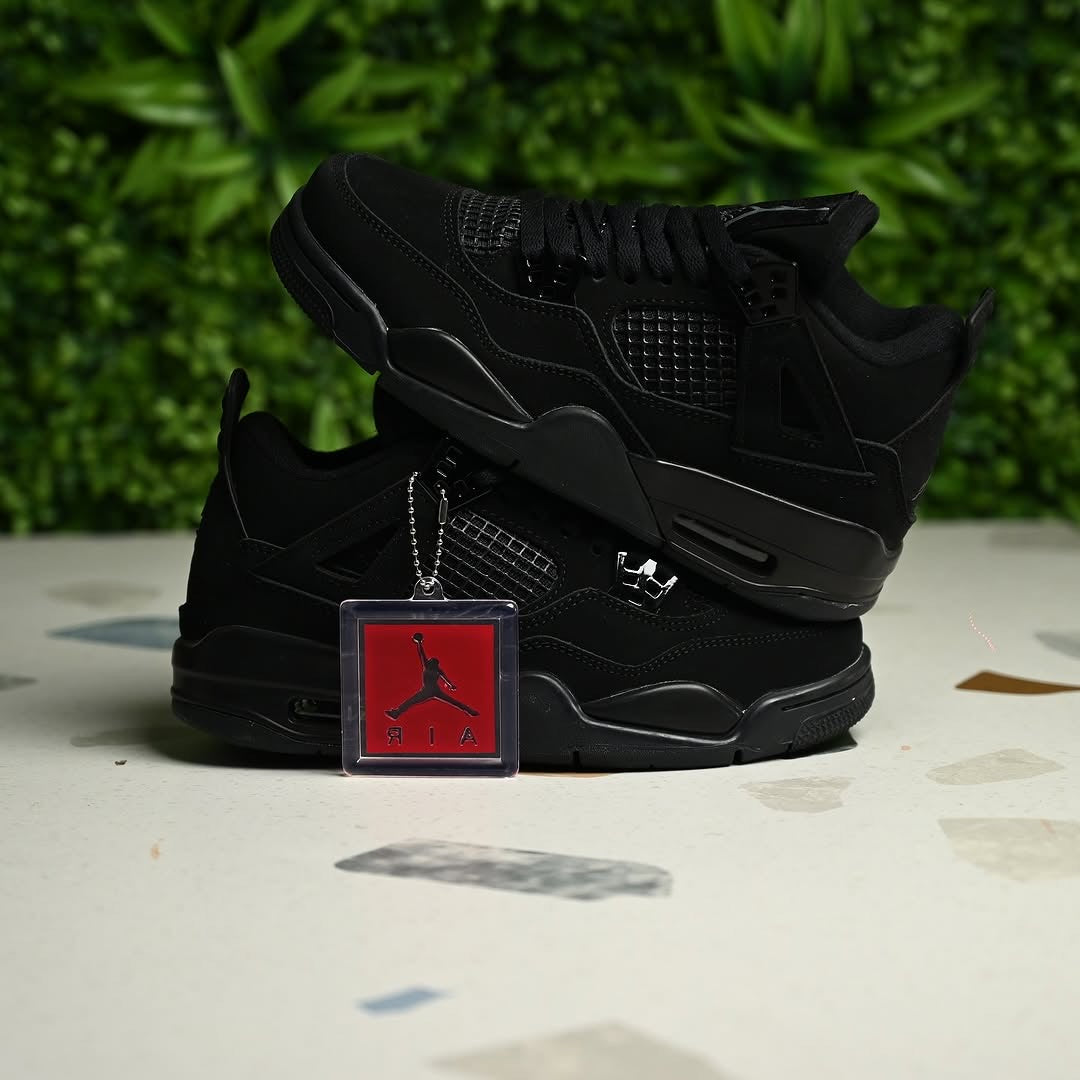 Jordan 4 « Black Cat »