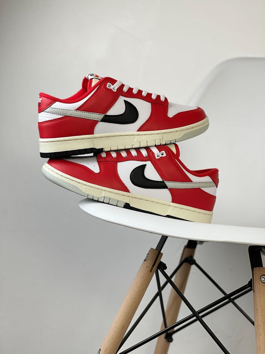 Nike dunk low sb « Chicago split »