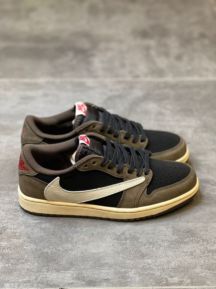 Jordan 1 low Travis Scott « mocha » Triple A quality