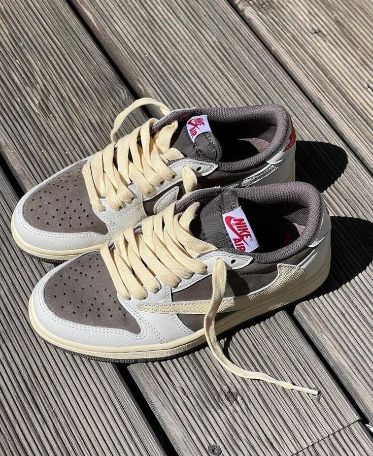 Jordan 1 low Travis Scott « reverse mocha »
