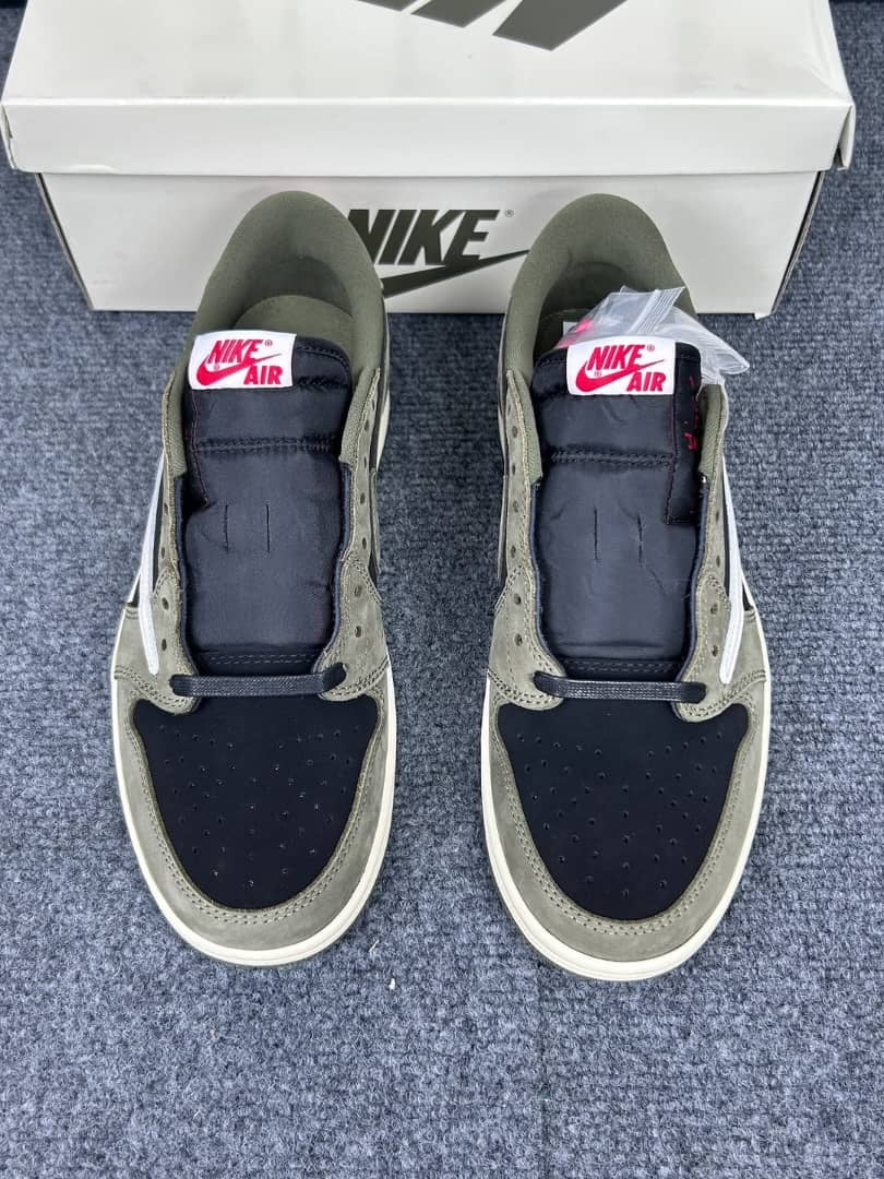Jordan 1 low Travis Scott « black olive » Triple A quality