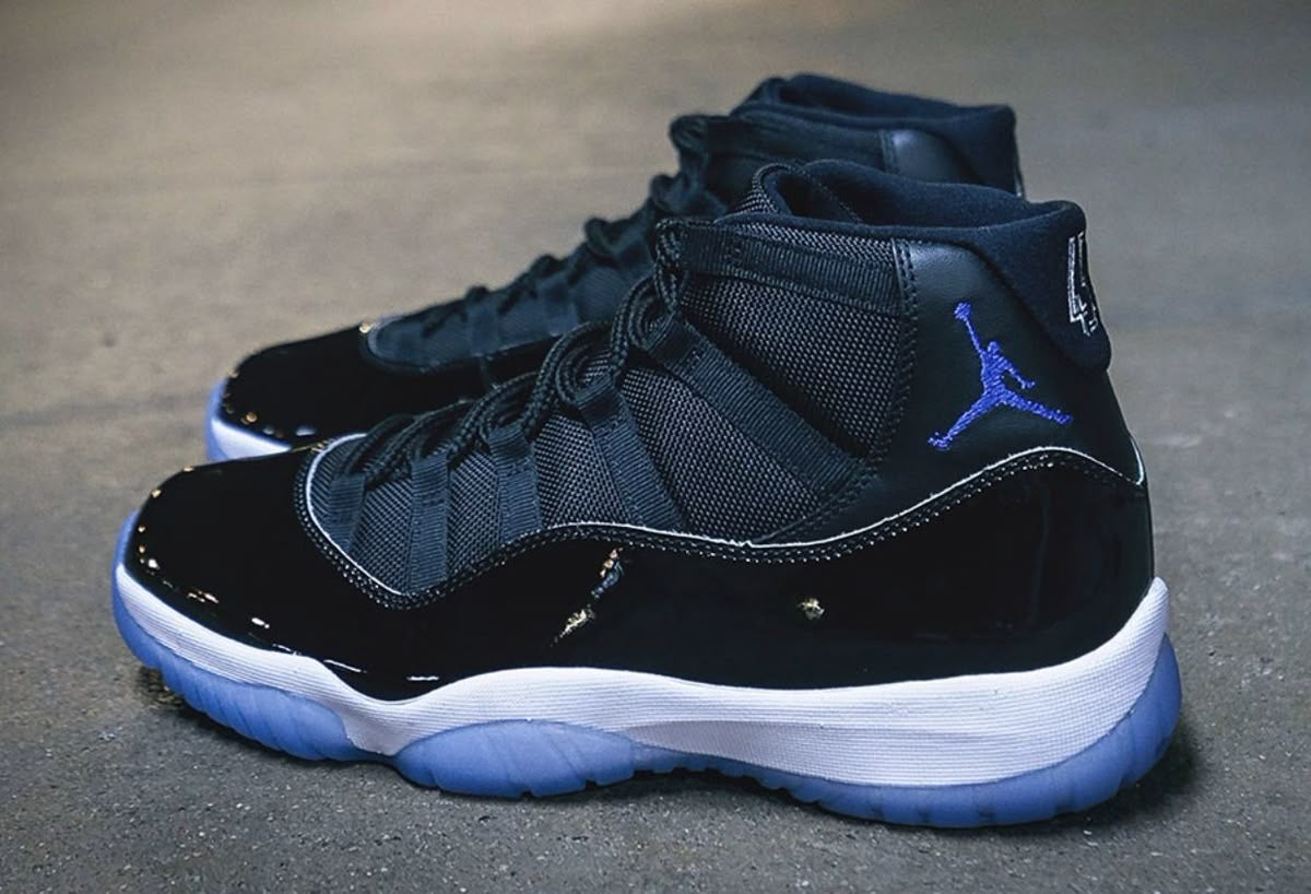 Air Jordan 11 SPACE JAM