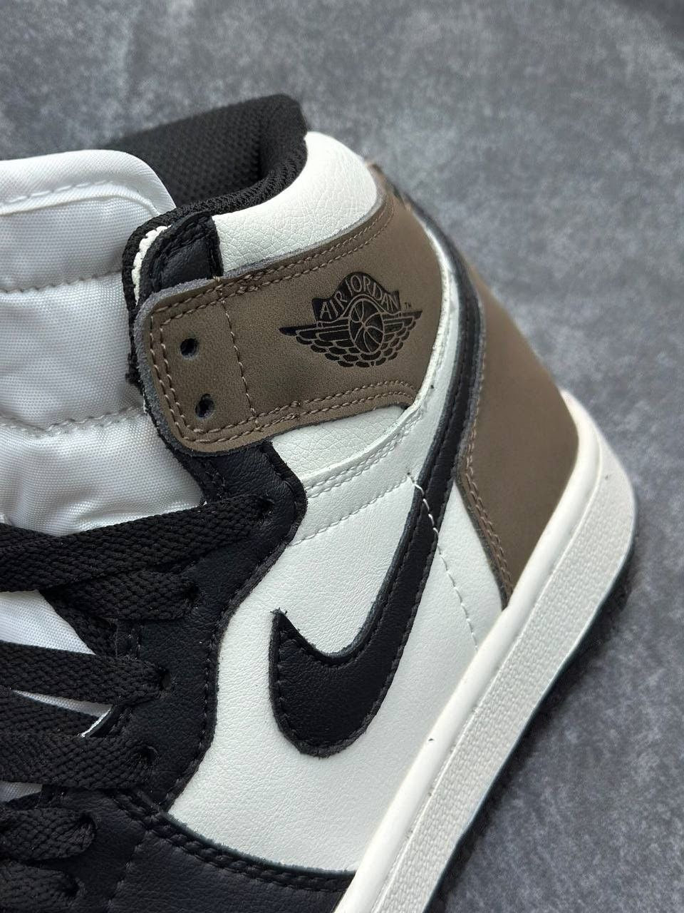 Air Jordan 1 High Mocha