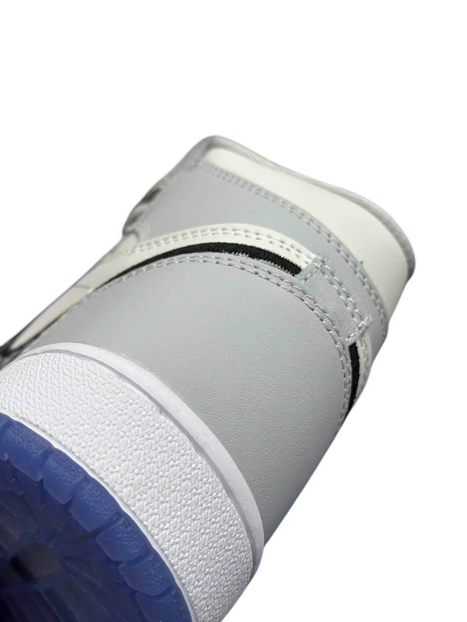 Air Jordan 1 High X DIOR