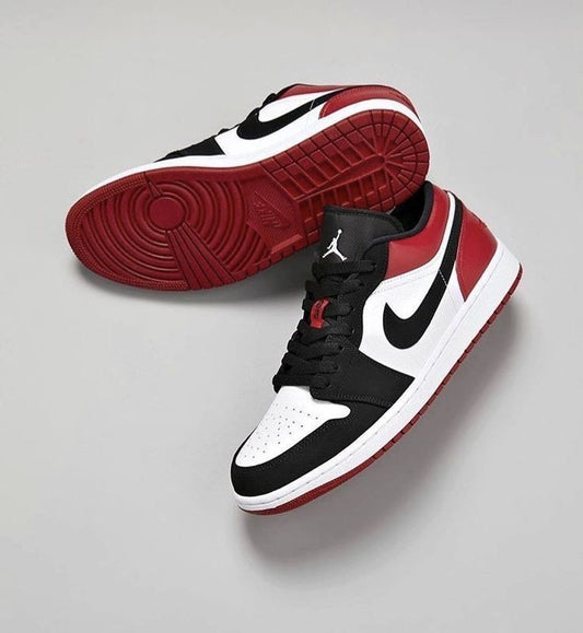 Jordan 1 low chicago