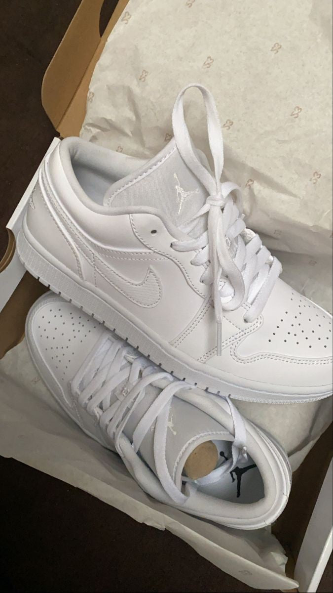 Jordan 1 low White