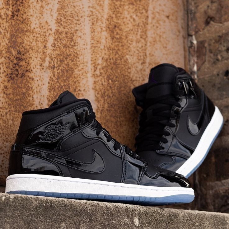Air Jordan 1 High OG "Space Jam"