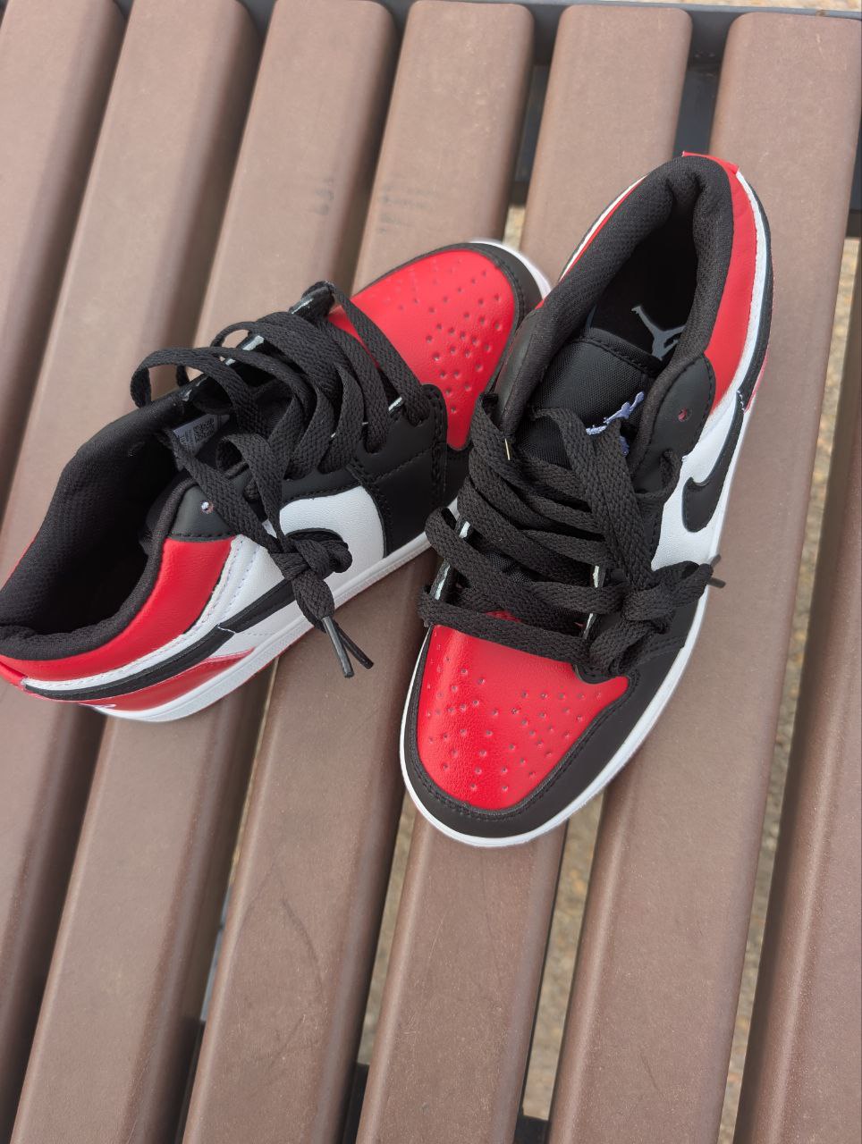 Air jordan 1 low chicago