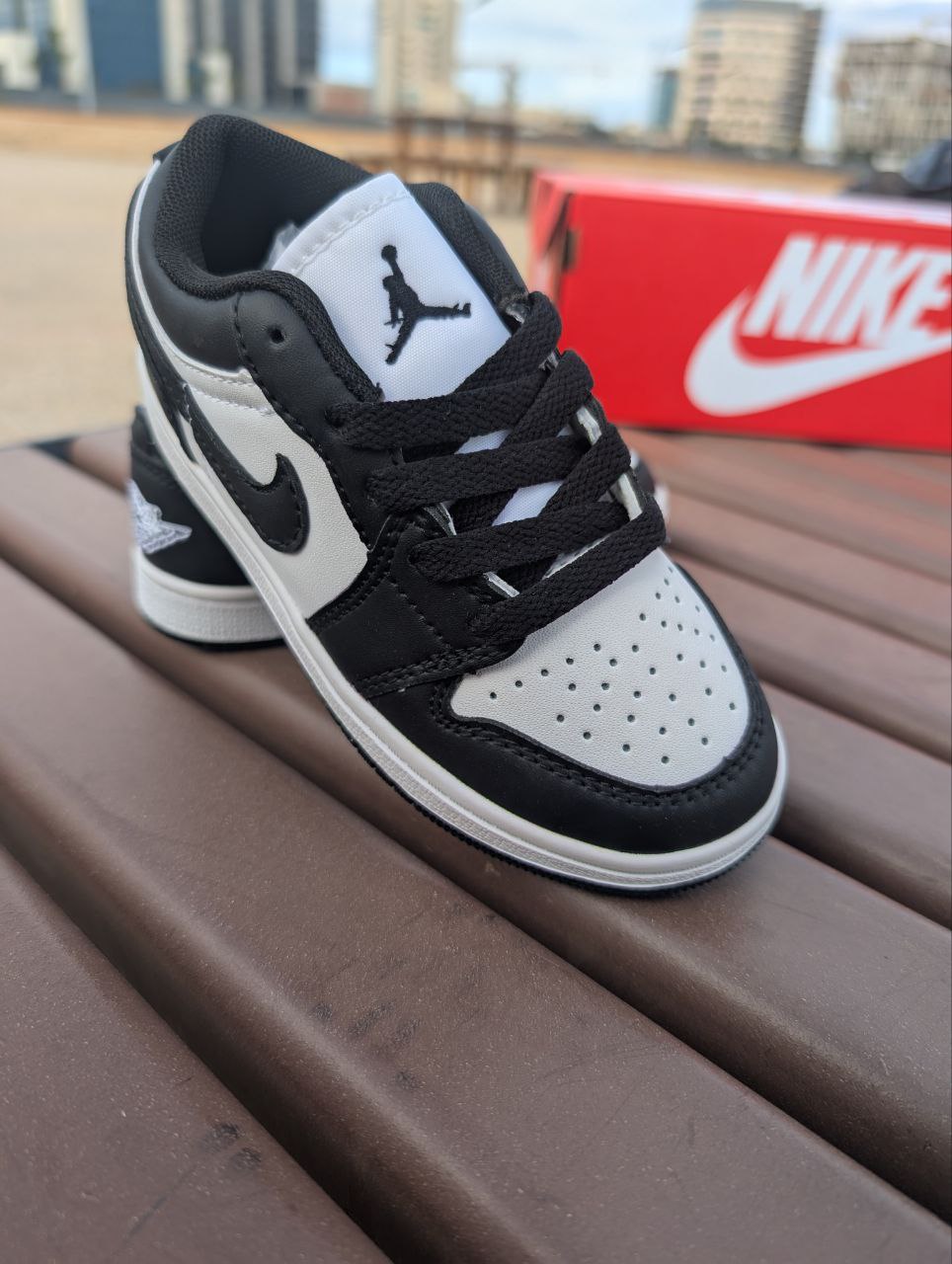 Jordan 1 low Panda (enfant)