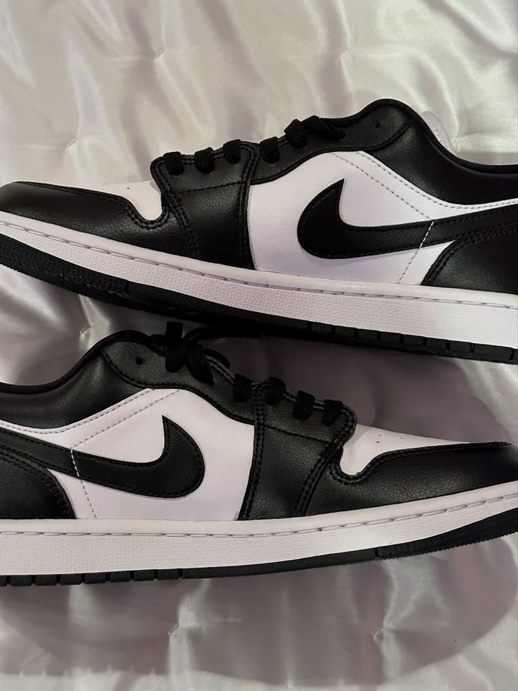 Air Jordan 1 low Panda